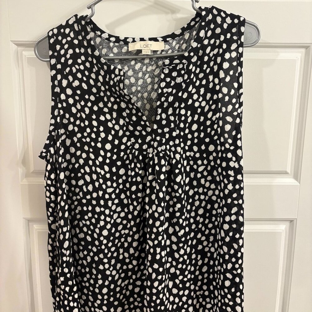 LOFT Sleeveless Polka Dotted Top Women’s Size Medium